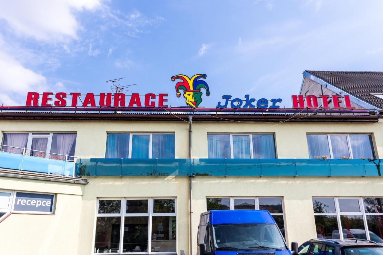 Hotel Joker Obrnice エクステリア 写真