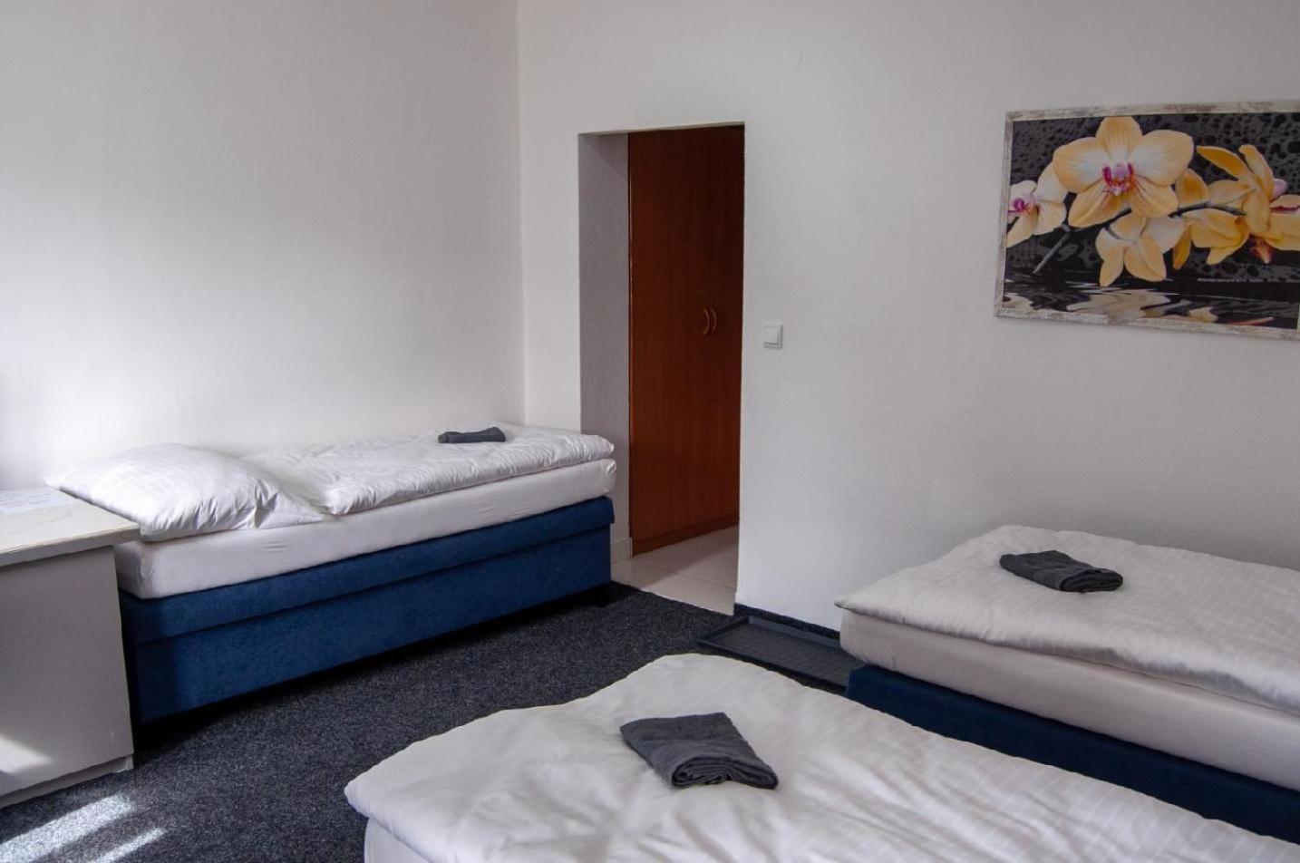 Hotel Joker Obrnice エクステリア 写真