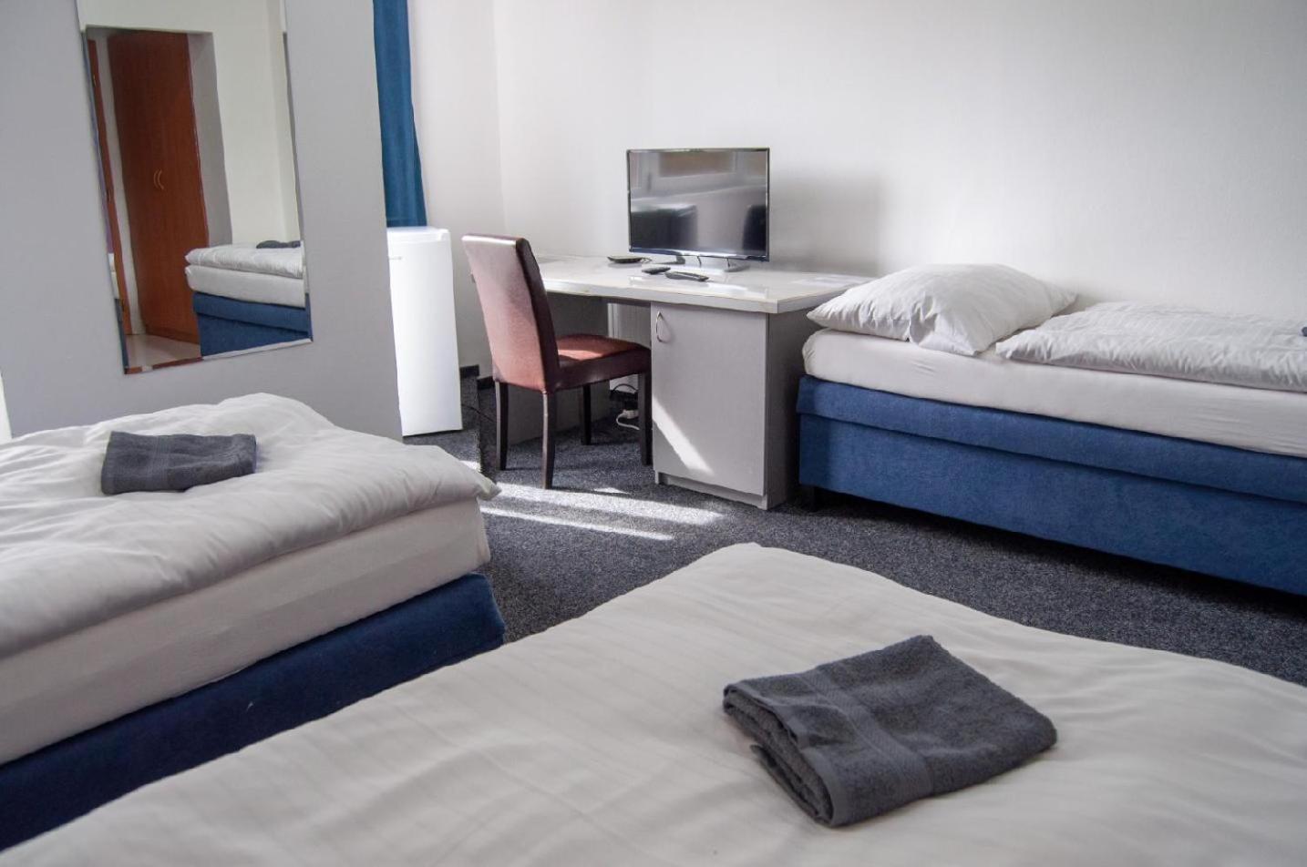 Hotel Joker Obrnice エクステリア 写真